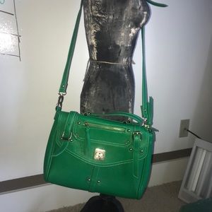 Kelly green crossbody by Streetlevel